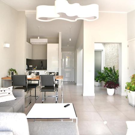 Luxury Apartment In Island Village 阿德耶 外观 照片