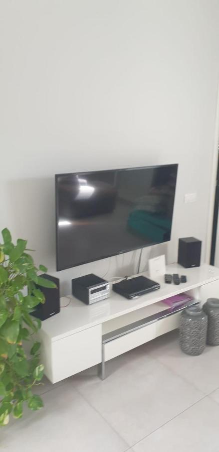 Luxury Apartment In Island Village 阿德耶 外观 照片