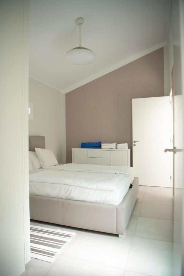 Luxury Apartment In Island Village 阿德耶 外观 照片